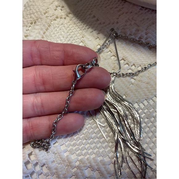 Vintage Silver Triangular Fringe Necklace Elegant 🌼💕 - Picture 4 of 9